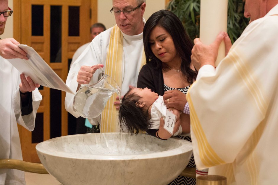 Купель для крещения младенцев