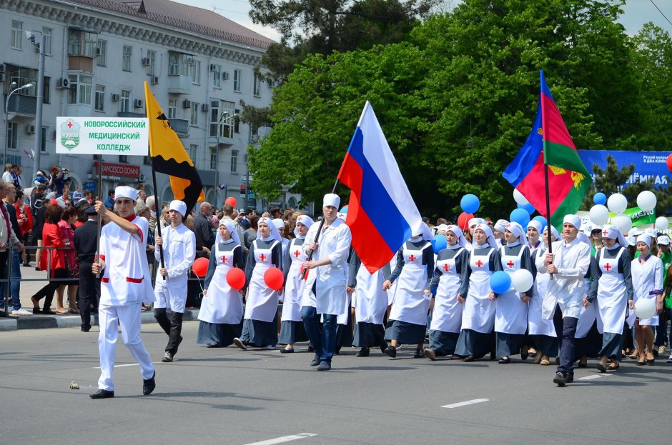 Парад в Новороссийске на 1 мая