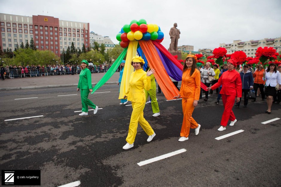 Праздничное шествие на день города