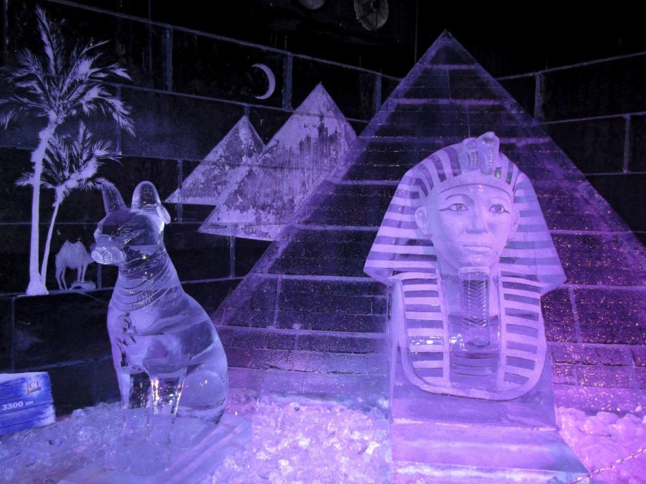 Выставка ледяных скульптур в Петропавловской крепости