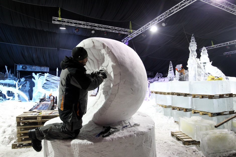 Фестиваль ледовых скульптур в Петропавловской крепости 2020