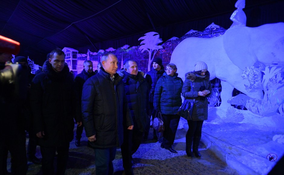 Ледяные фигуры в Петропавловской крепости 2021