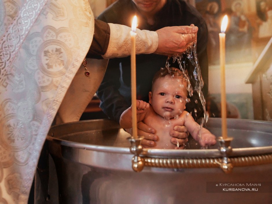 Крещение детей в церкви