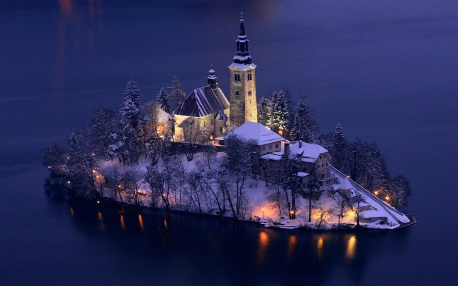 Озеро Блед Словения зимой