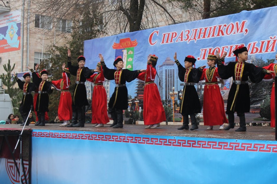 Национальный праздник Калмыкии Зул