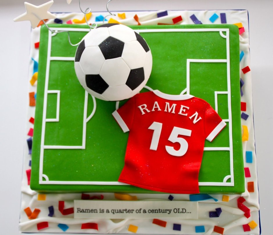 Торт футбольный с Роналдо