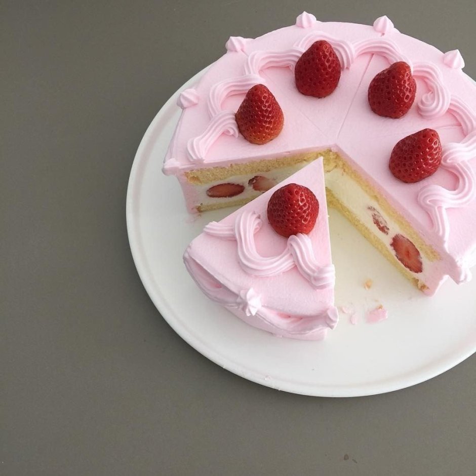 Торт розовый эстетичный