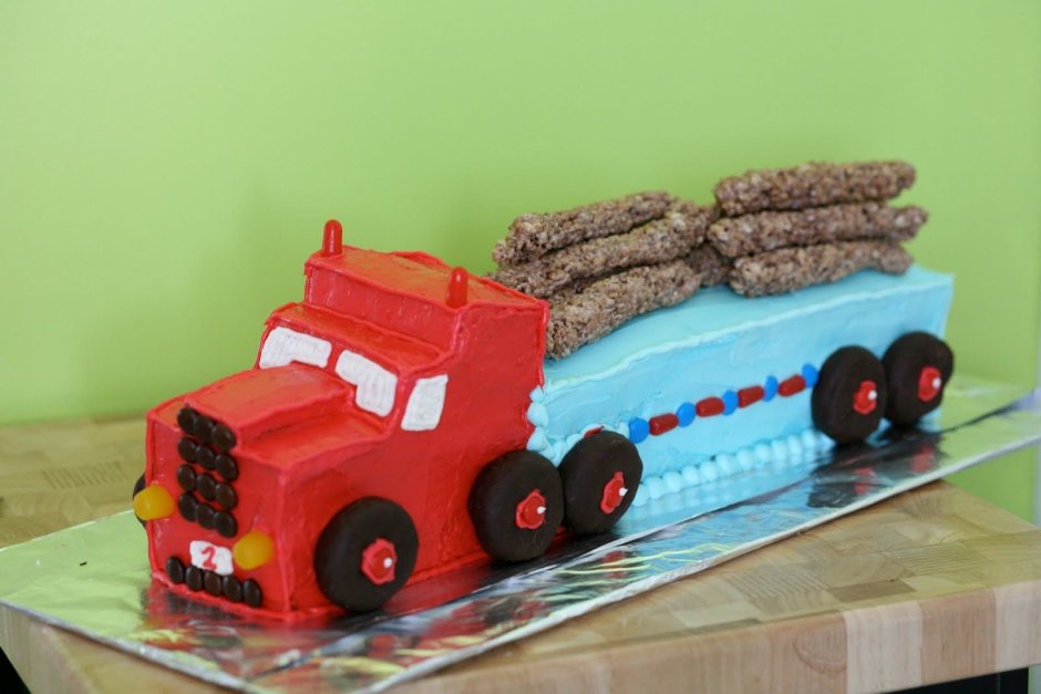 Торт с грузовиком для мальчика