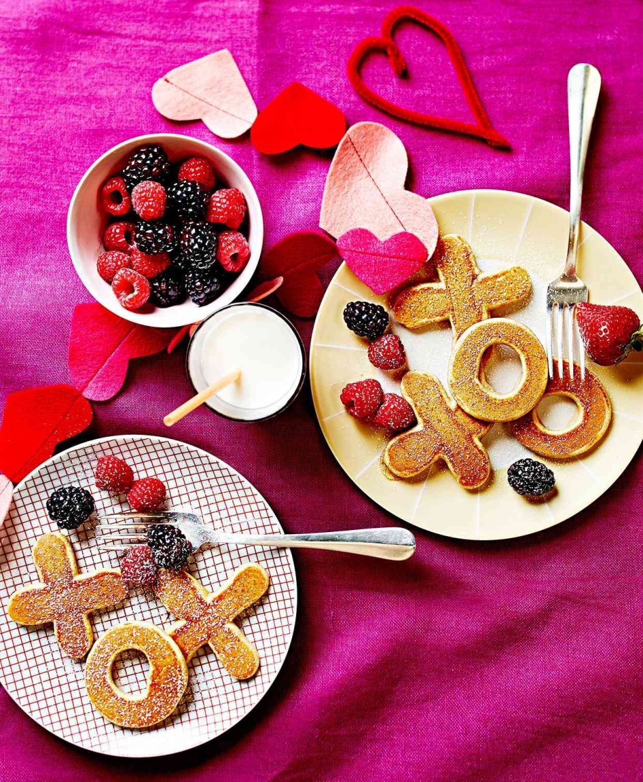Романтический завтрак ко Дню влюбленных