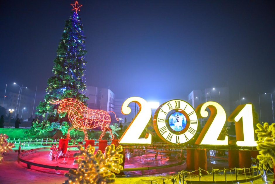 Елка 2021 в Бишкеке в площади
