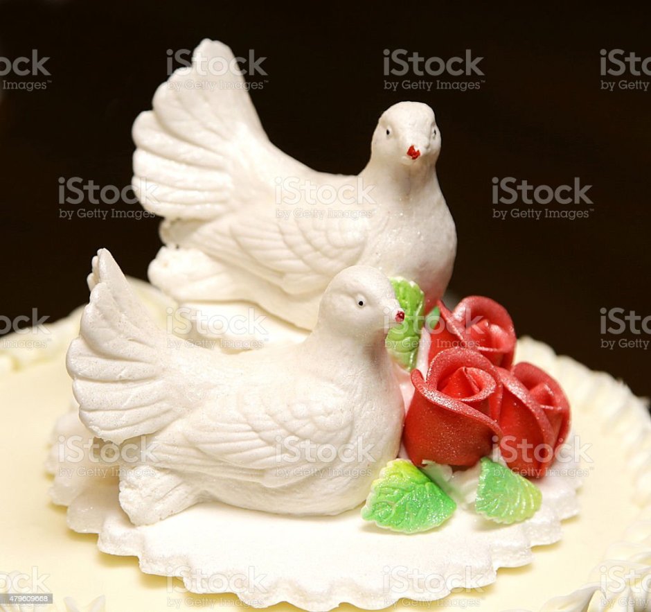 Торт с голубками