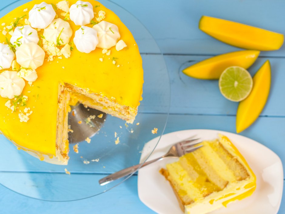 Бисквитный торт манго маракуйя