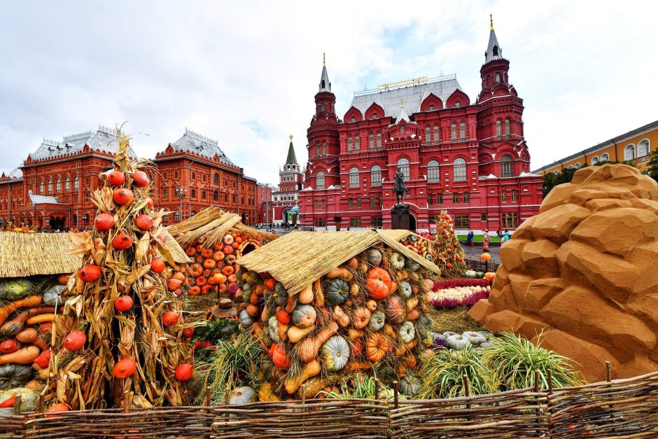 Ярмарка “московские сезоны” на красной площади