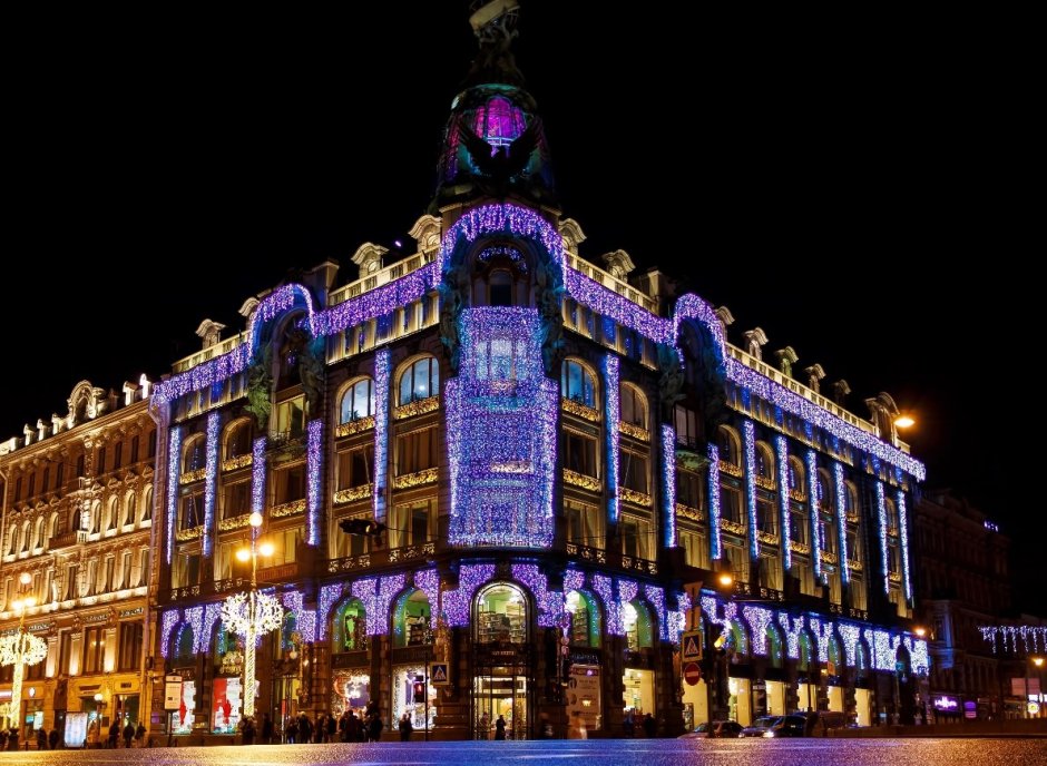Подсветка здания новогоднее Петербург
