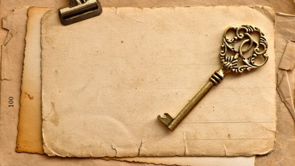 Древние книги с ключами