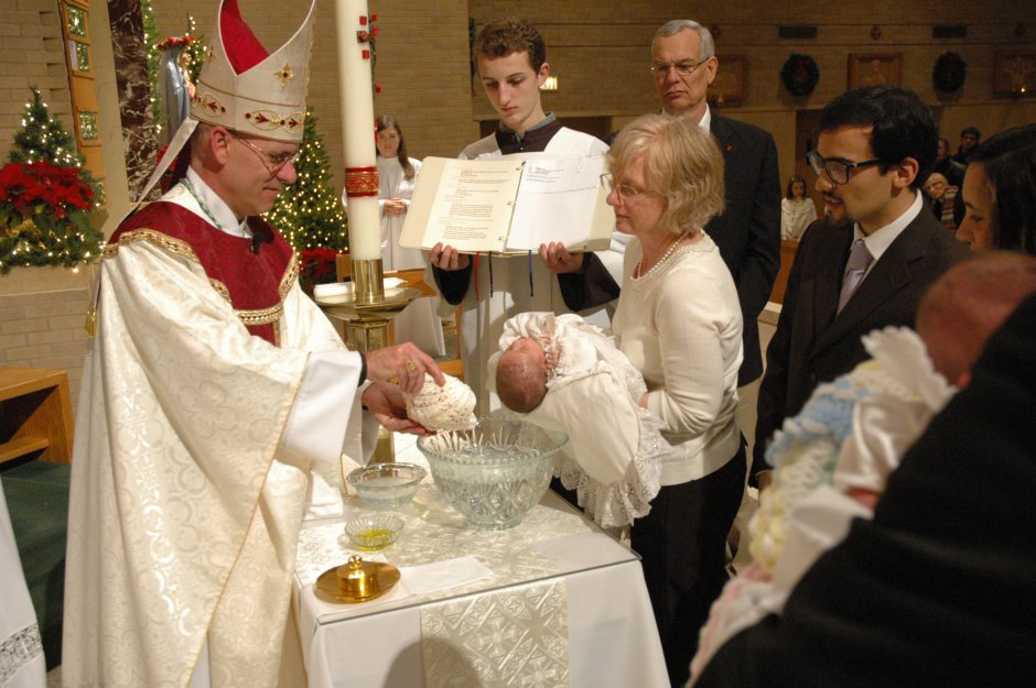 Крещение у католиков