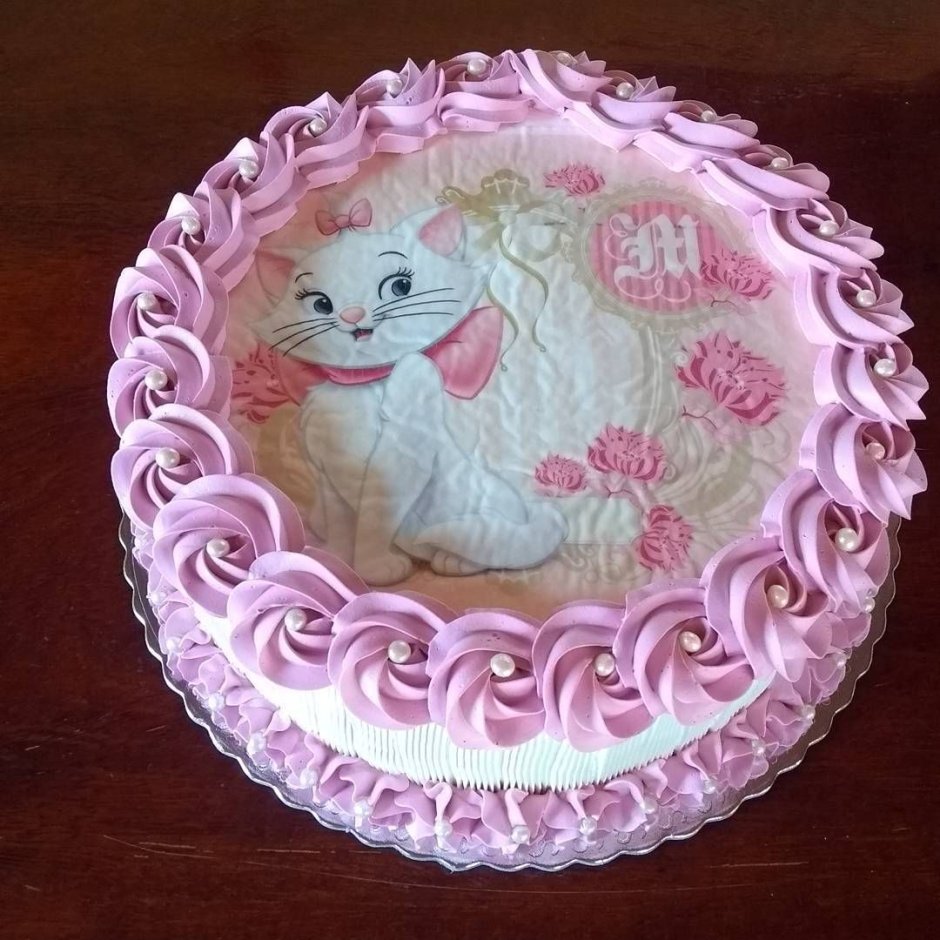 Кремовый торт с кошечкой для девочки