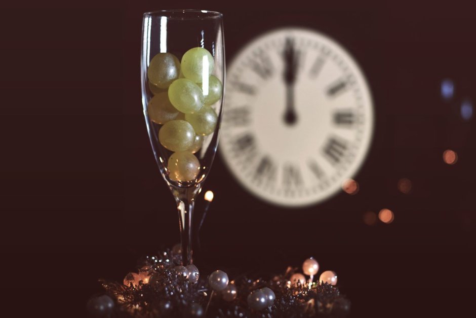 12 Виноградин на новый год в Испании
