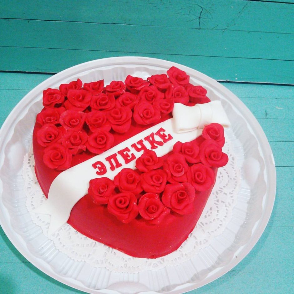 Торт сердце с розами