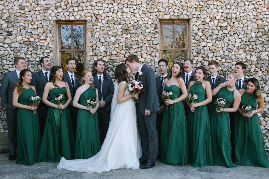 Свадьба в темно зеленом цвете