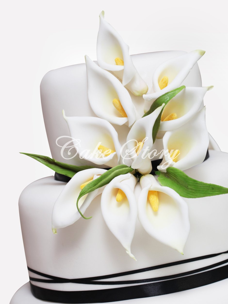 Свадебный торт одноярусный каллы