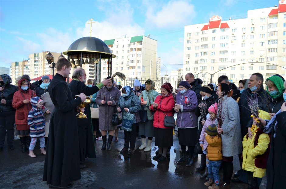 Отдание праздника Преполовения Пятидесятницы икона