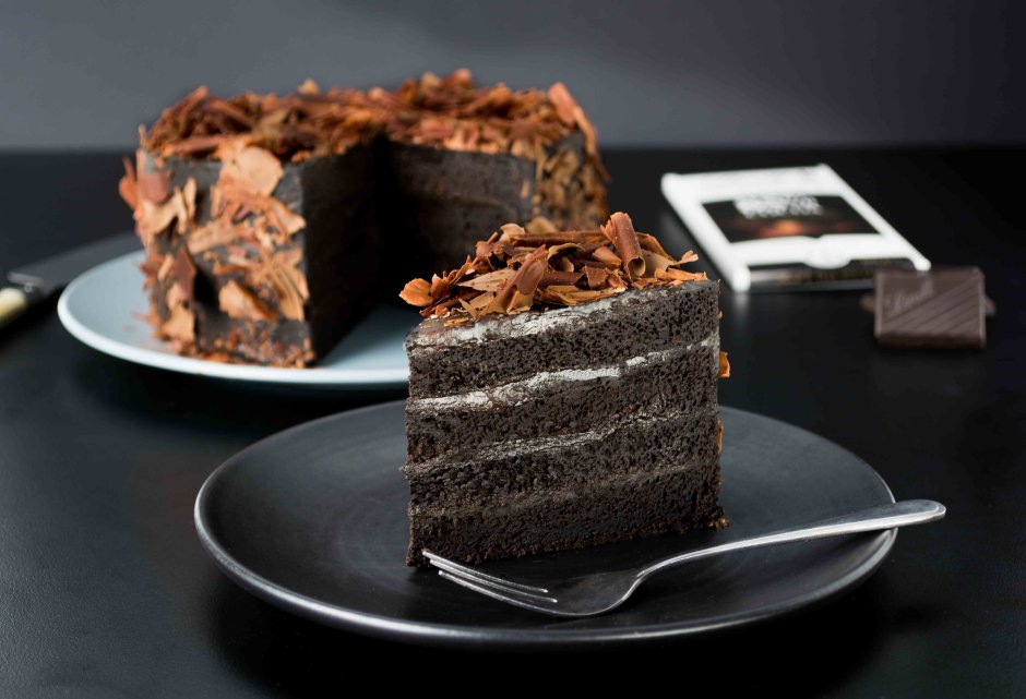 Торт чёрный лес с кремом чиз
