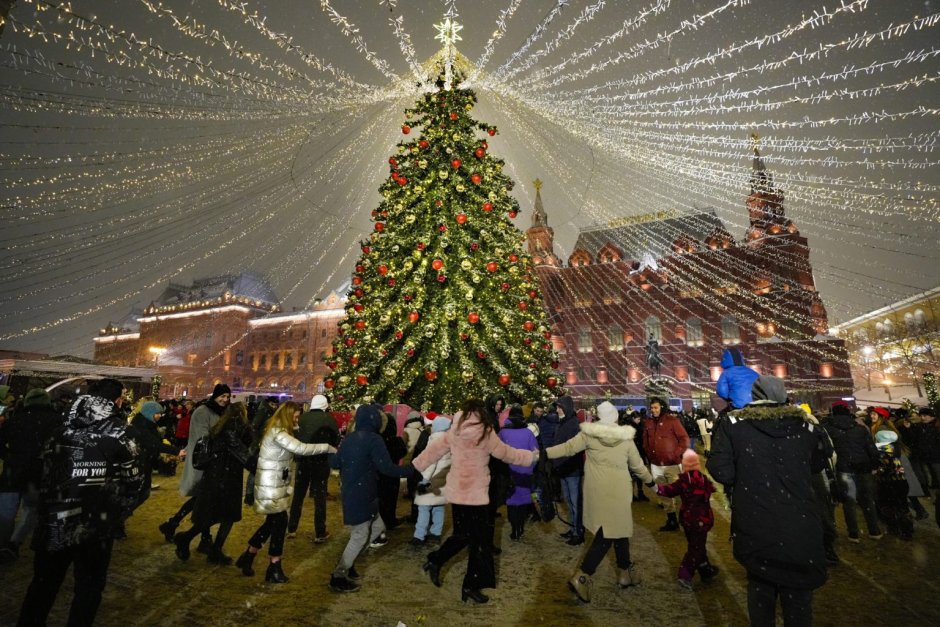 Главная Новогодняя елка в Москве 2022