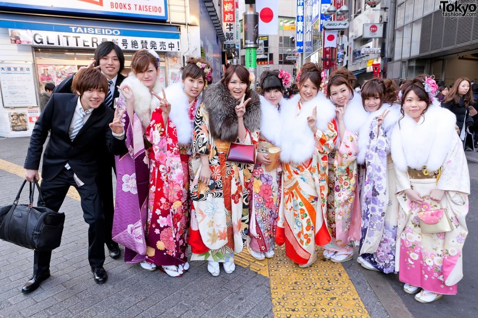 День совершеннолетия в Японии кимоно