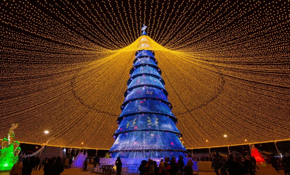 Центральная елка в Казани 2021