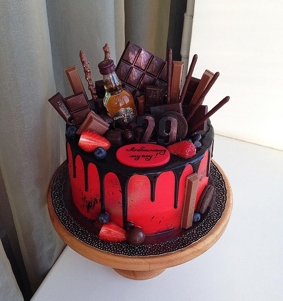 Стильный торт для мужчины на день рождения