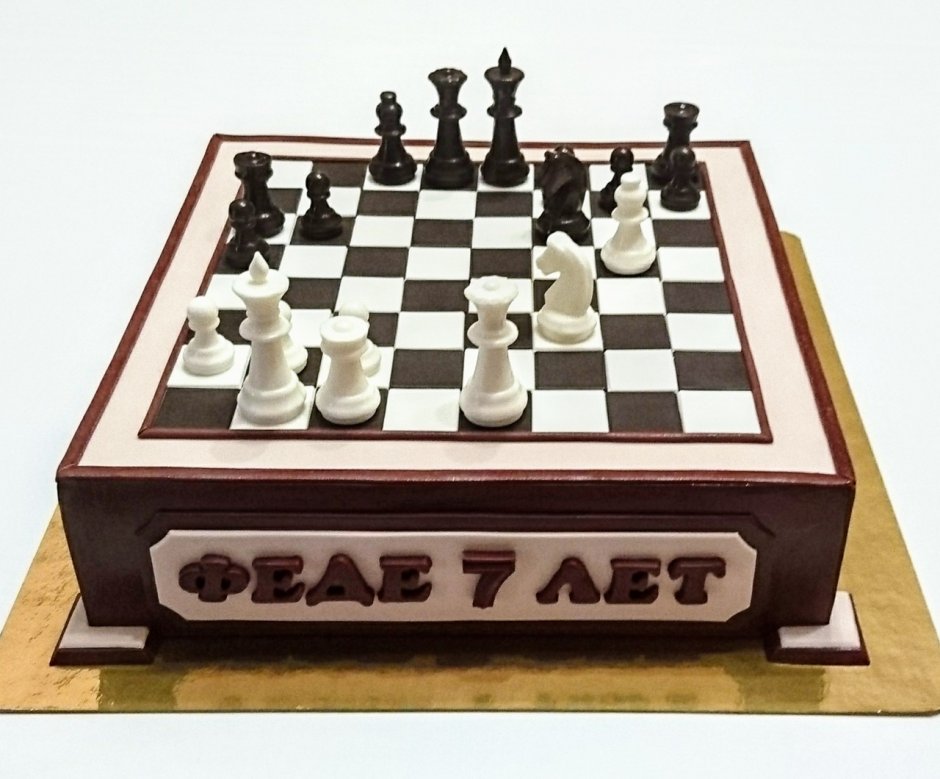 Торт шахматный конь