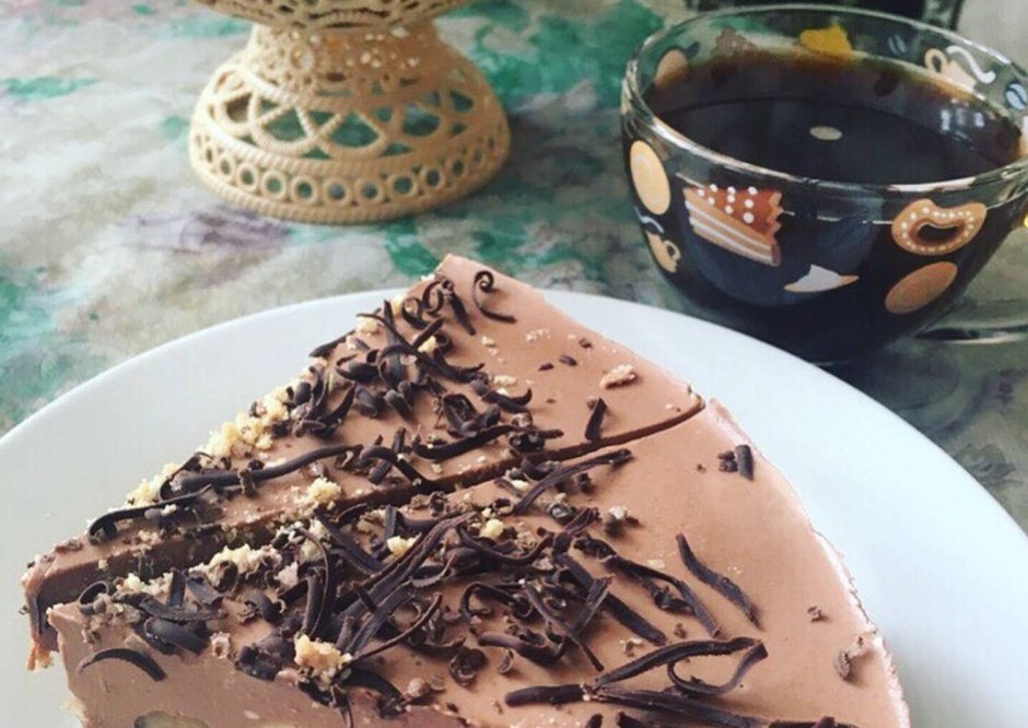 Шоколадный торт с бананом без выпечки