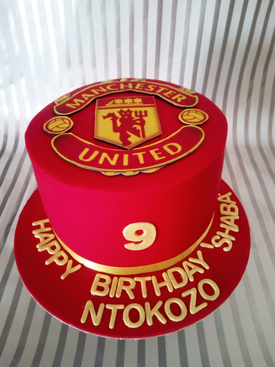 Торт Манчестер Юнайтед на день рождения