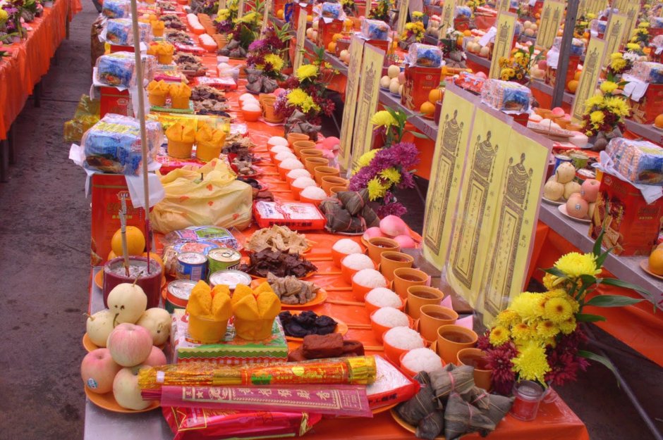 Фестиваль голодных духов в Китае