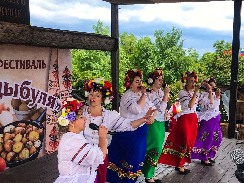 Фестивали и праздники в выставочном комплексе Атамань