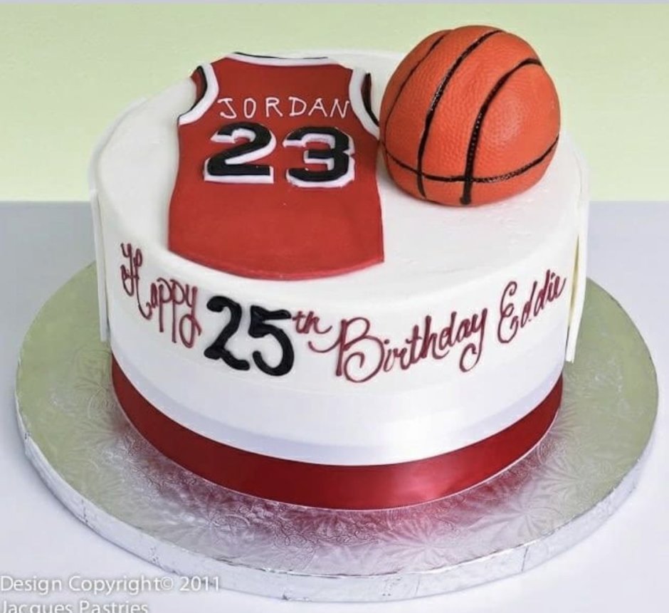 Торт с баскетбольной тематикой
