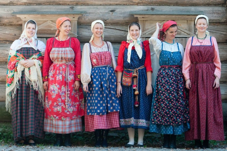 Традиционный костюм Новгородской губернии