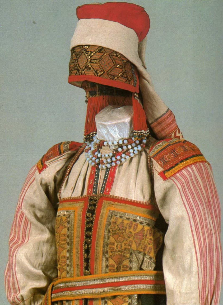 Традиционный костюм Курской крестьянски 19 века поневный комплекс