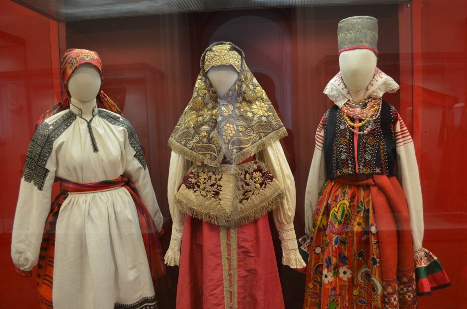 Национальный костюм Донской казачки