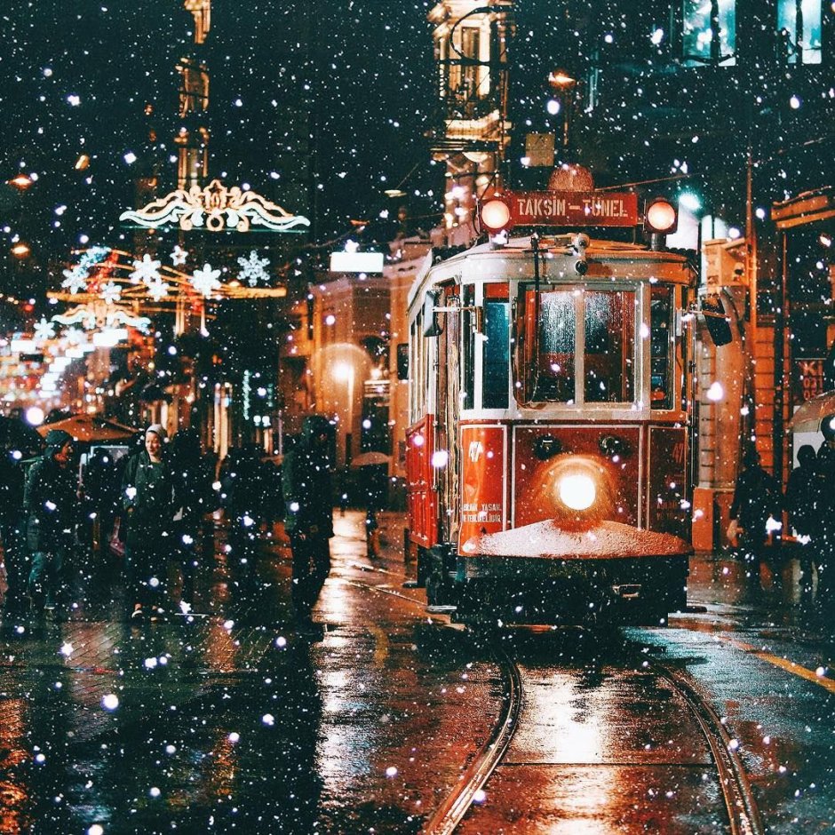Стамбульский трамвай зимой