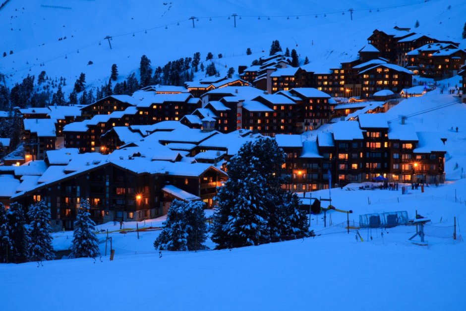 Горная деревня Швейцария зима ночь