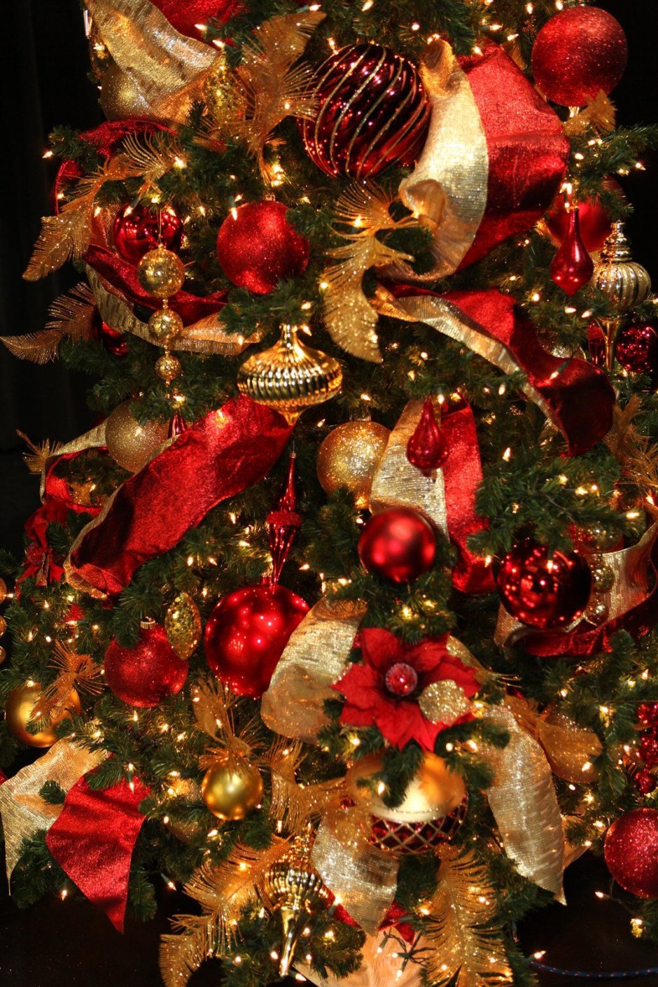 Новогодняя елка золото с красным