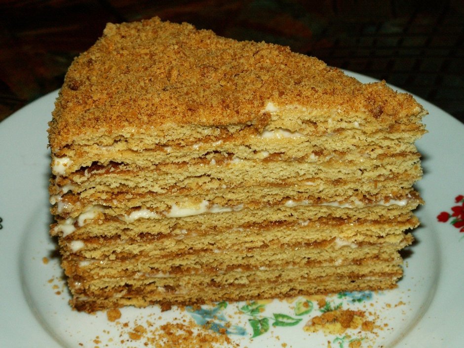 Медовый бисквитный торт
