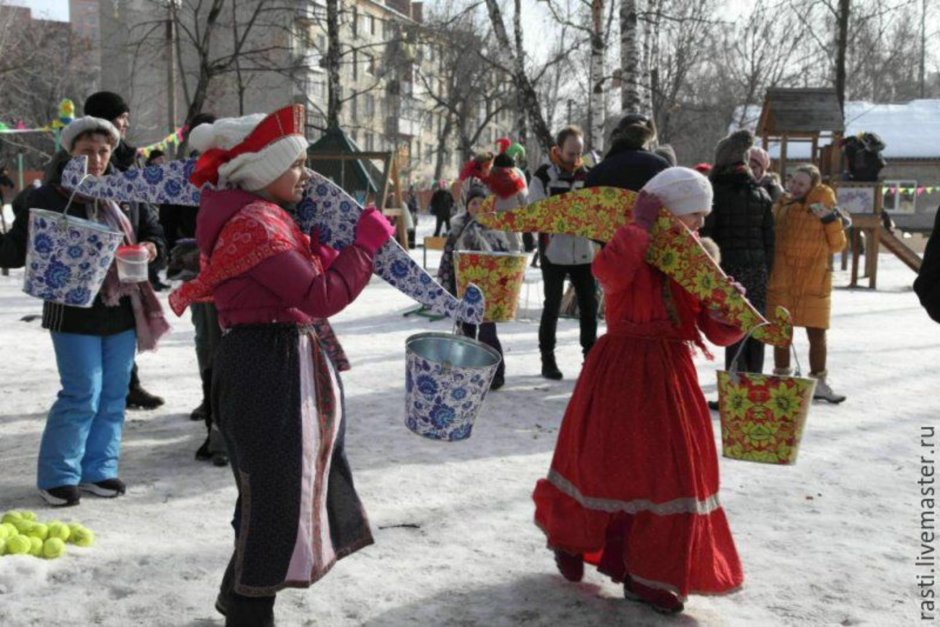 Шуми Масленица на Елагином острове