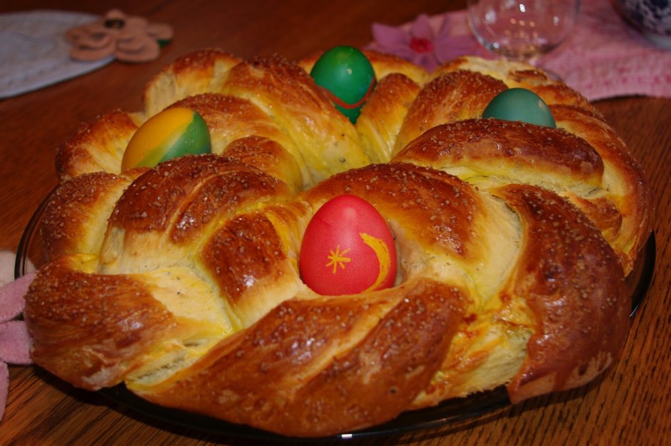 Болгарский Пасхальный хлеб