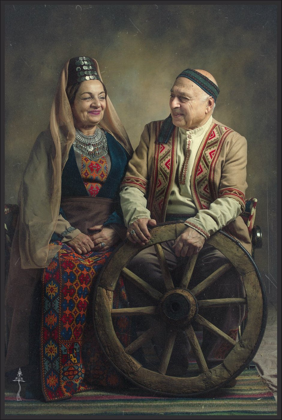 Армянская пара в национальных костюмах