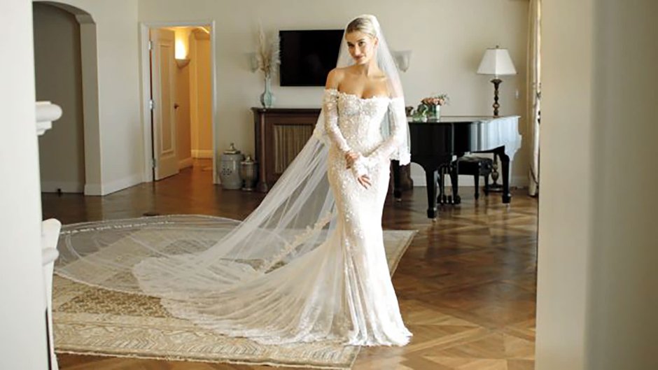 Хейли Бибер свадебное платье