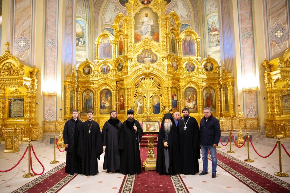 Ростовский кафедральный собор внутри