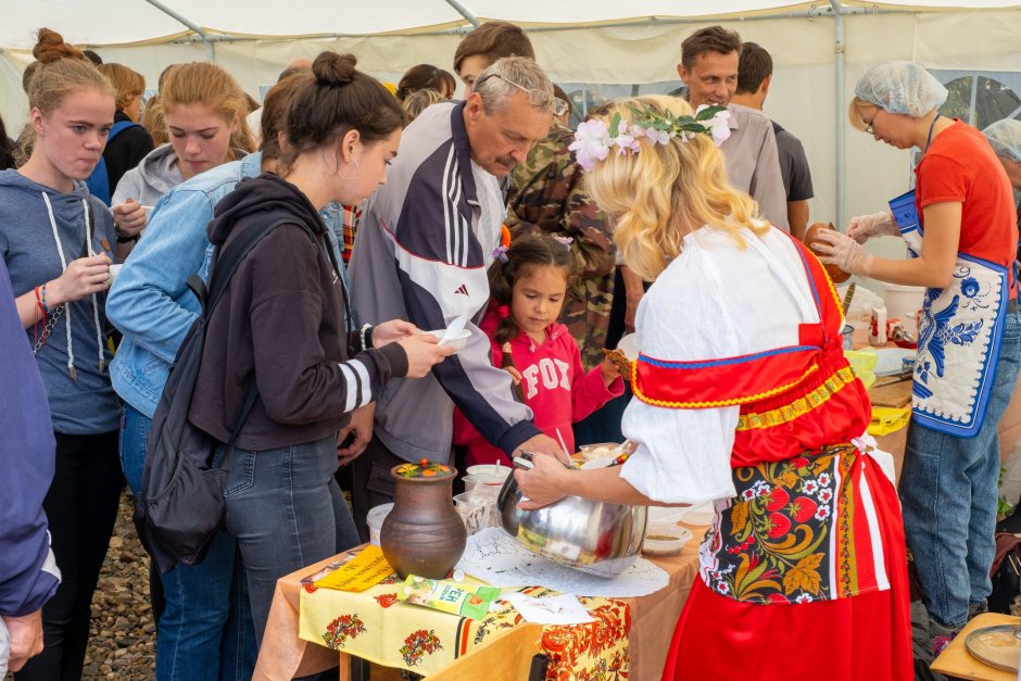 Фестиваль кваса и напитков в Костроме